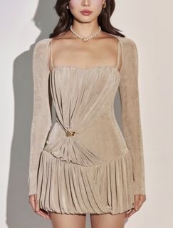(Category: ) located in . Submitted by hypedclothing (Listing ID 1458412968, Image 1). Description: .