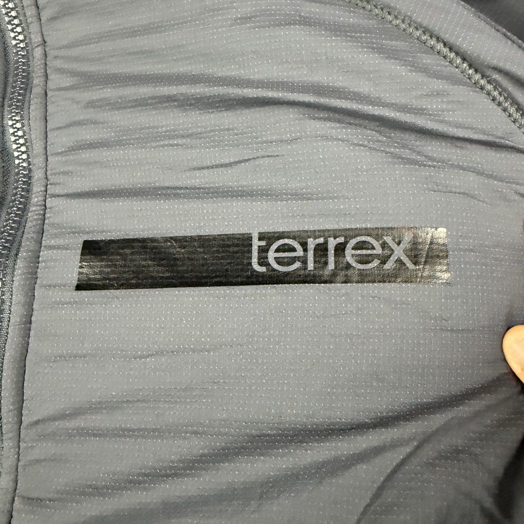Sample Adidas terrex clima heat ( polartec pertex equilbrium) (Category: Coats, Jackets and Outerwear) located in Cavite. Submitted by epiboie (Listing ID 1458460569, Image 3). Description: Sample Adidas terrex clima heat ( polartec pertex equilbrium) Size small womens 19.5x26 Color rate: 9.5/10 excellent condition No issue.
