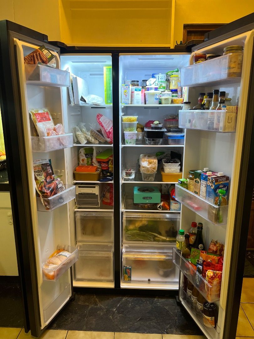 Samsung RS62R50011L Side by Side Refrigerator (Category: Refrigerators and Freezers) located in Makati City. Submitted by joyce.s (Listing ID 1458333538, Image 2). Description: Used for 2yrs only. In very good condition. Item location in Rockwell RFS: Moving out Item Details: - Samsung Side-by-Side Refrigerator - Model: RS62R50011L - Elegant White Glass Finish - Spacemax Technology for more interior space - All Around Cooling for even temperature