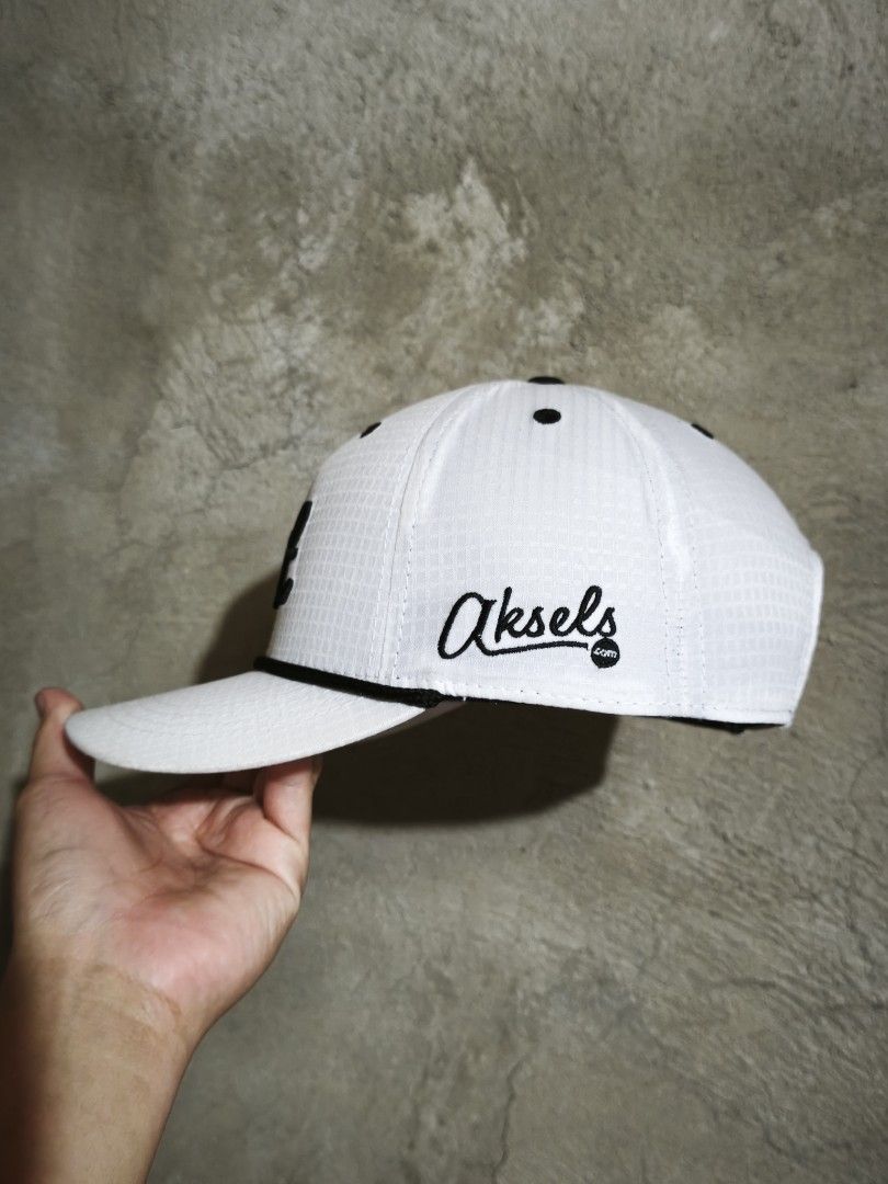 SHIT GOLF HAT (Category: Golf) located in Muntinlupa City. Submitted by themakhatter (Listing ID 1458370839, Image 2). Description: 850 +SF BRAND NEW SHIT GOLF HAT ONE SIZE FITS ALL SNAPBACK ADJUSTMENT DRI-FIT/LIGHTWEIGHT MATERIAL ON HAND ITEM READY TO SHIP.