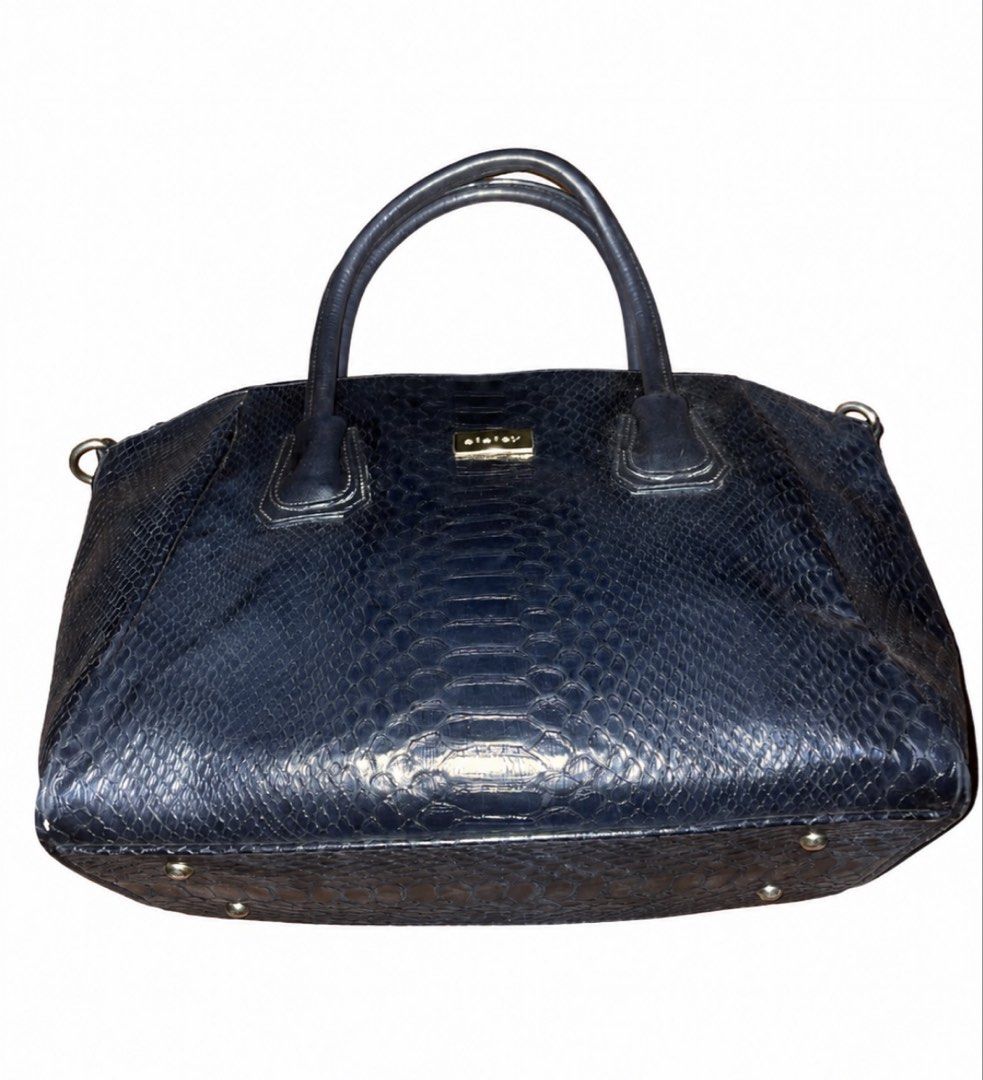 Sisley Embossed Leather Handbag (Category: Luxury Bags & Wallets) located in Manila. Submitted by clutched (Listing ID 1458497062, Image 1). Description: Clut.chedph on ig for more.