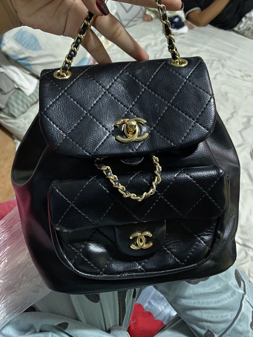Small Chanel Microchip Back pack (Category: Luxury Bags & Wallets) located in Davao. Submitted by goldenstone_0be9b3 (Listing ID 1458393857, Image 1). Description: Small Chanel Back pack Microchip •super gandaaa pa •super linis ng loob •ang kiniiiiss •gold hardwares.