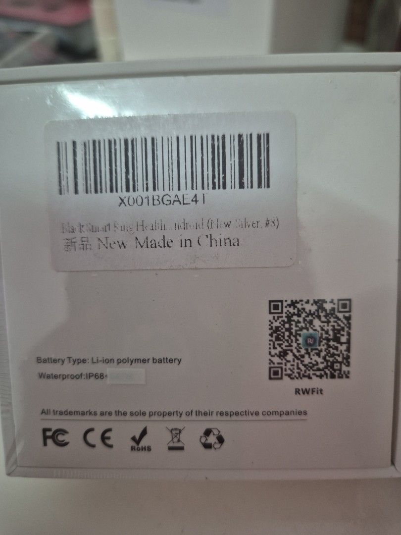 SMART RING (Category: Wearables & Smart Watches) located in Singapore. Submitted by pinkpig76 (Listing ID 1458378133, Image 3). Description: brand new.
