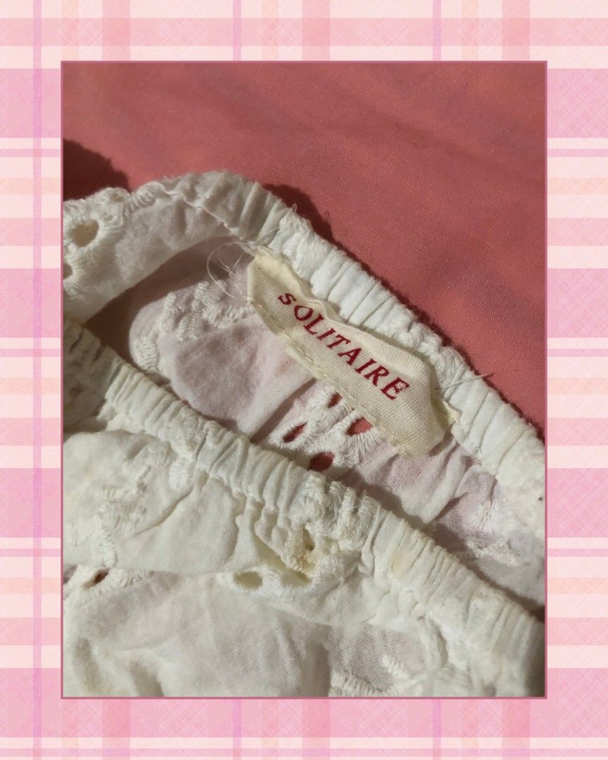 Solitaire White Off-Shoulder Top (Category: Blouses) located in Paranaque City. Submitted by 2nd.chance_ph (Listing ID 1458416231, Image 2). Description: ˚₊۶ৎ˙⋆ Solitaire white top ✂ ₱rice: ₱60+SF ❝ It's sorta like an off shoulder. ❞ ⋆˚𖥔 ݁ ˖𓂃.☘︎ ݁˖ Size: M (DM for exact measurements) 𐔌՞. .՞𐦯 ᢉ𐭩.ᐟ Noted issues: - Signs of usage DM to order ˚꩜ .ᐟ.