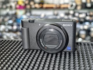 （分類：）位於 。 由 camsquare 提交（商品編號 1458410998，圖片 1）。簡介： 。