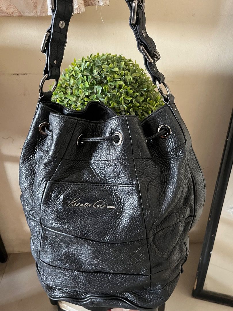 string tote bag (Category: Luxury Bags & Wallets) located in Caloocan City. Submitted by cassandra27.85 (Listing ID 1458339360, Image 3). Description: Kenneth Cole string tote bag Genuine leather medium size, bucket type.