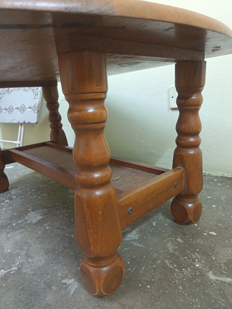 table (Category: Tables & Sets) located in Cheras. Submitted by sam__05 (Listing ID 1458324537, Image 3). Description: good condition cheras self pickup.