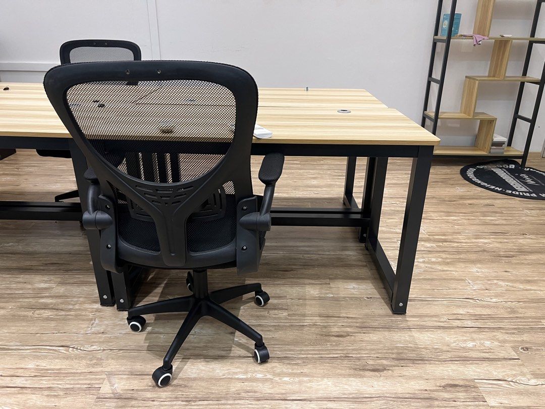 Table (Category: Tables & Sets) located in Singapore. Submitted by chautoserv24351 (Listing ID 1458357400, Image 3). Description: $50 each, total got 4 Shifting office.