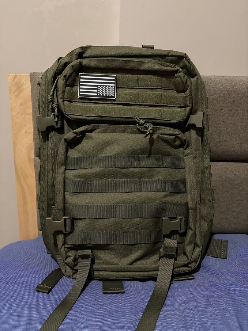 Tactical backpack (Category: Backpacks) located in Quezon City. Submitted by unc.2g (Listing ID 1458381091, Image 1). Description: Tactical backpack - dimes: 18.5 x 14.5 - padala from Canada - brand new never been used - 25-30 liters capacity - multiple compartments and pockets nego! hmu 📩 .