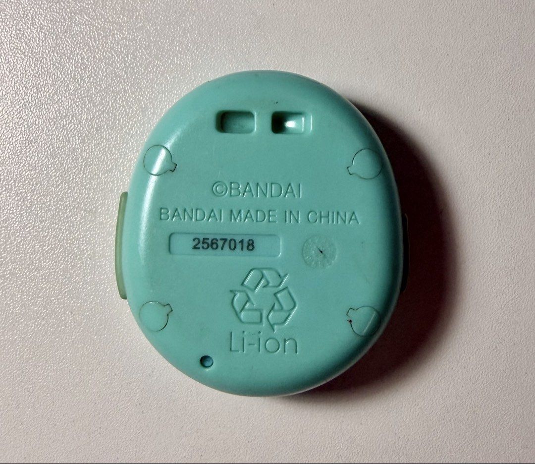 Tamagotchi Smart (Category: Interactive Toys) located in Marikina City. Submitted by declutterchest (Listing ID 1458370610, Image 3). Description: Tamagotchi Smart for sale Available for lalamove & J&T delivery .