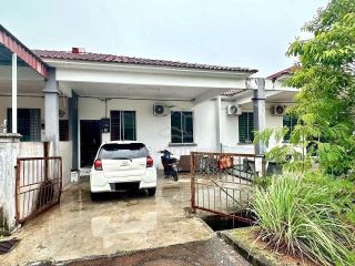 (Category: ) located in . Submitted by ezzwanjaafar (Listing ID 1453798616, Image 1). Description: .