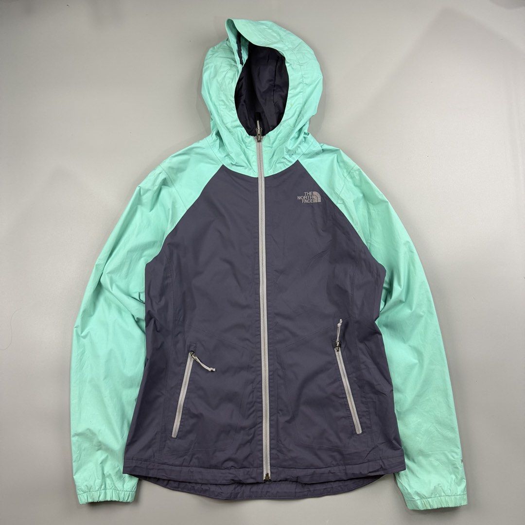 The north face hyvent rain jacket (Category: Coats, Jackets and Outerwear) located in Cavite. Submitted by epiboie (Listing ID 1458387165, Image 1). Description: The north face dryvent rain jacket packable Size medium womens 20x26 Color rate: 9.5/10 excellent condition No issue 1480.