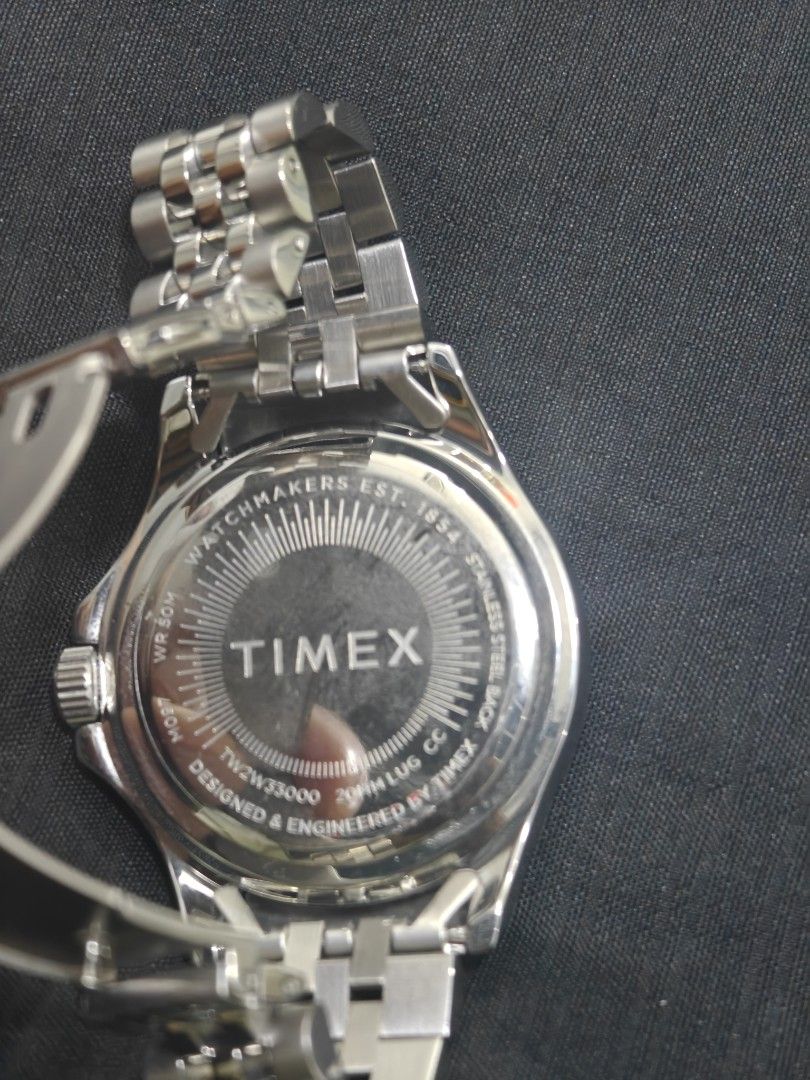 Timex Kaia 40mm Rainbow Stainless authentic (Category: Jewelry) located in Manila. Submitted by marcent99 (Listing ID 1458412370, Image 3). Description: Sinuot lang sa kasal di magagamit sasakay na sa barko . with warranty Buckle/Clasp: Clasp Case Shape: Round Crystal/Lens: Mineral Glass Dial Markings: Markers (Full) Water Resistance: 50 meters Dial Color: Blue Case Color: Silver Strap Color: Silver Movement: Quartz.