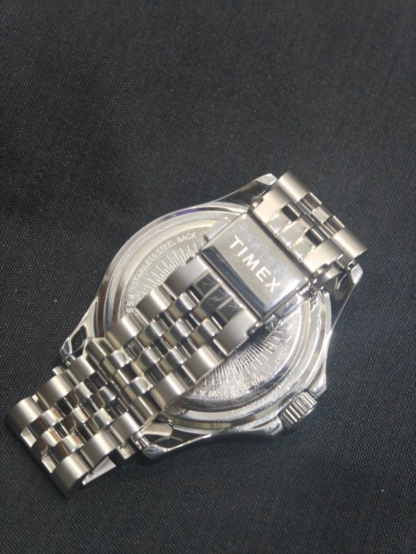 Timex Kaia 40mm Rainbow Stainless authentic (Category: Jewelry) located in Manila. Submitted by marcent99 (Listing ID 1458412370, Image 2). Description: Sinuot lang sa kasal di magagamit sasakay na sa barko . with warranty Buckle/Clasp: Clasp Case Shape: Round Crystal/Lens: Mineral Glass Dial Markings: Markers (Full) Water Resistance: 50 meters Dial Color: Blue Case Color: Silver Strap Color: Silver Movement: Quartz.