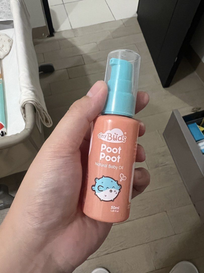 Tiny Buds Poot Poot Baby Oil (Category: Diapers & Baby Wipes) located in Quezon City. Submitted by namasteing (Listing ID 1458448140, Image 1). Description: ✨ used once to try since we ran out of our mustela baby oil for the baby bath :) retails for 250php.