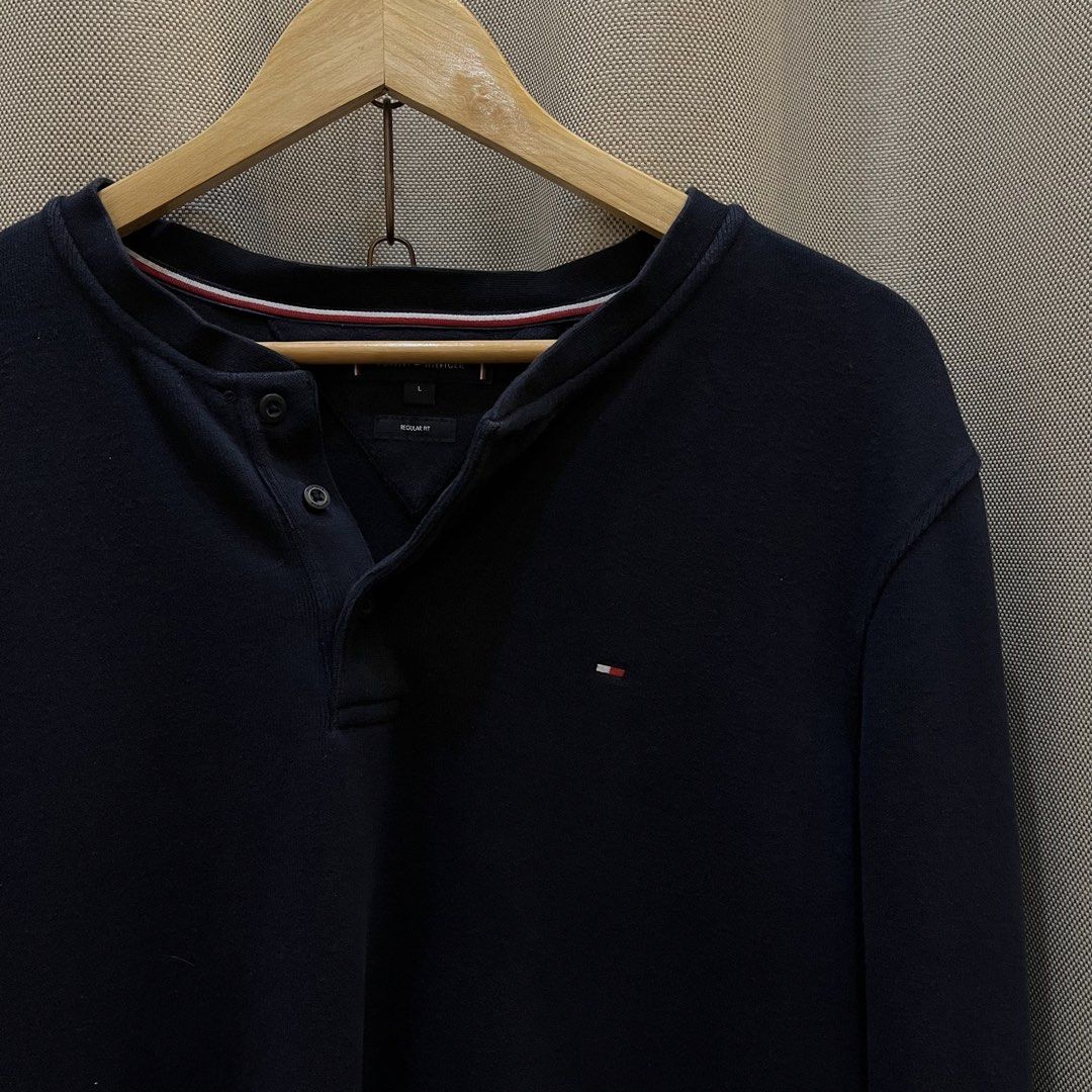 Tommy Hilfiger henley sweater (Category: Coats, Jackets and Outerwear) located in Marikina City. Submitted by wiseoptions (Listing ID 1458406140, Image 3). Description: Tommy Hilfiger henley sweater Dark Blue- 9.5/10 L on tag- 23x27 Excellent condition.