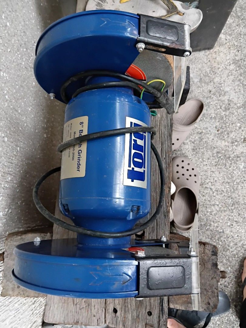 TORQ Bench Wheel Grinder 8" 200mm T-DS200H (Category: Construction Tools & Equipment) located in San Fernando. Submitted by iammigs (Listing ID 1458327489, Image 2). Description: 📌READY TO USE No issue/s Ginamit lang for school purposes. 📌INCLUSION: Handhold diamond coated bench grinder dresser. NEGOTIABLE FOR SURE BUYERS!!.