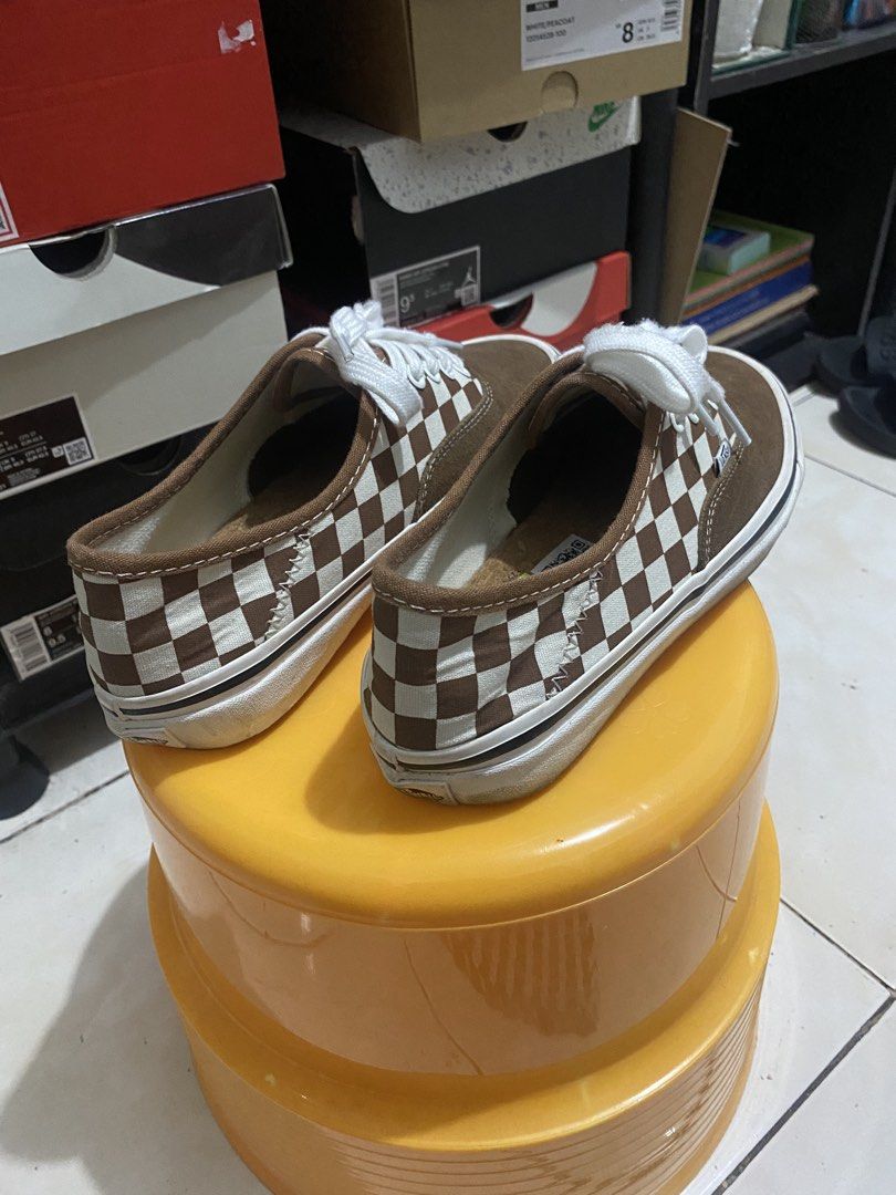 Used Vans Checkerboard Brown (Category: Sneakers) located in San Pedro. Submitted by angge325 (Listing ID 1458434528, Image 3). Description: Used Vans Checkerboard Brown No Box Pair Only Size 8.5 ShoeStorageph 🔥 🔥 🔥.