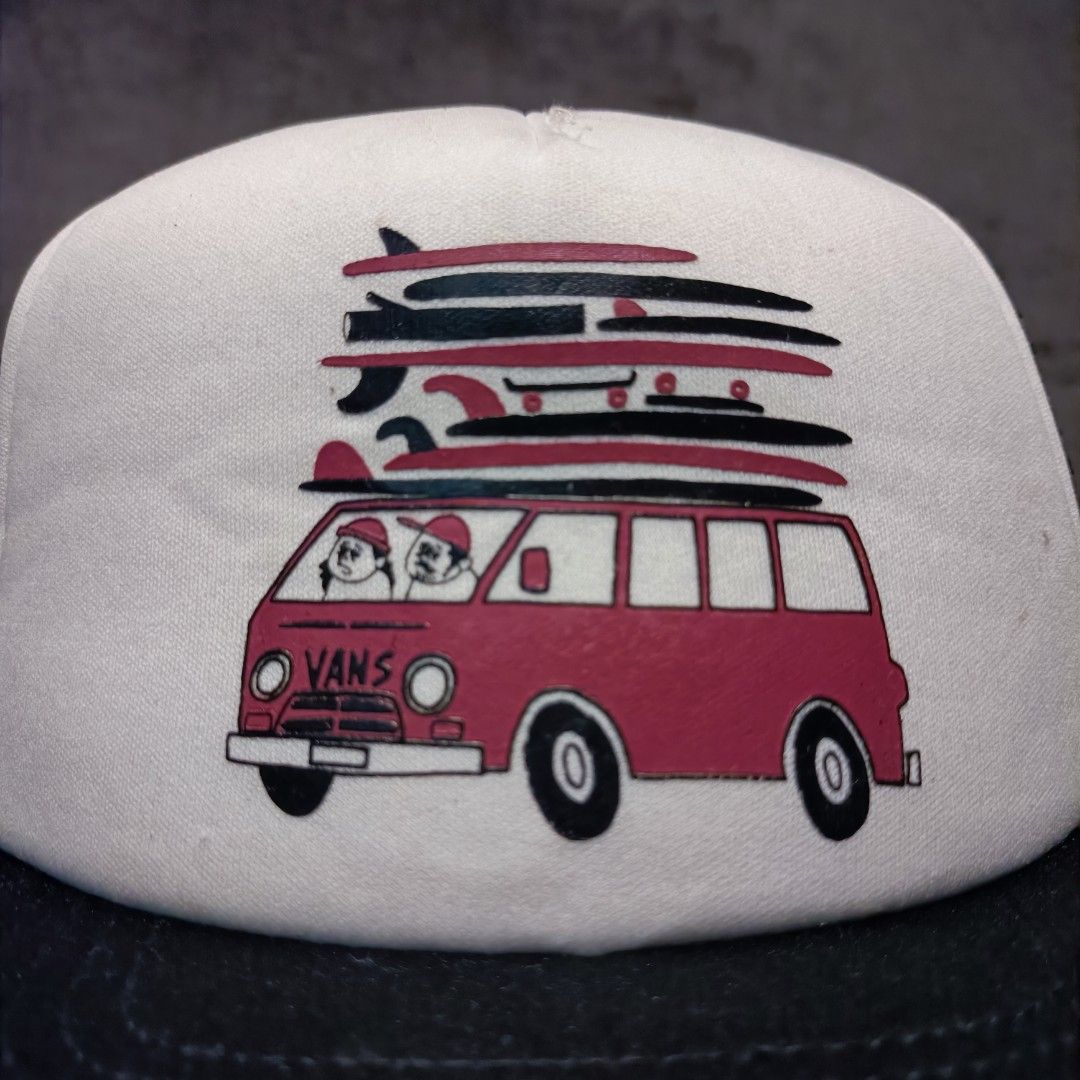 Vans cap (Category: Caps & Hats) located in Manila. Submitted by nye.seller (Listing ID 1458423950, Image 2). Description: Net cap Vans good condition pm📩.