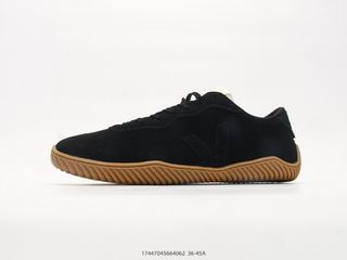 (Category: ) located in . Submitted by nice-shoes (Listing ID 1458303567, Image 1). Description: .