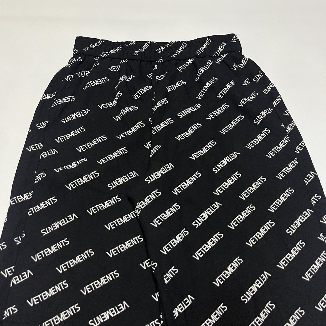 Vetements aop pants (Category: Announcements) located in Quezon City. Submitted by thriftrage (Listing ID 1458437357, Image 3). Description: Waist’ 27fit36 stretchable Length’ 41 Leg opening’ 10 Issue missing lace & no tag Good condition .