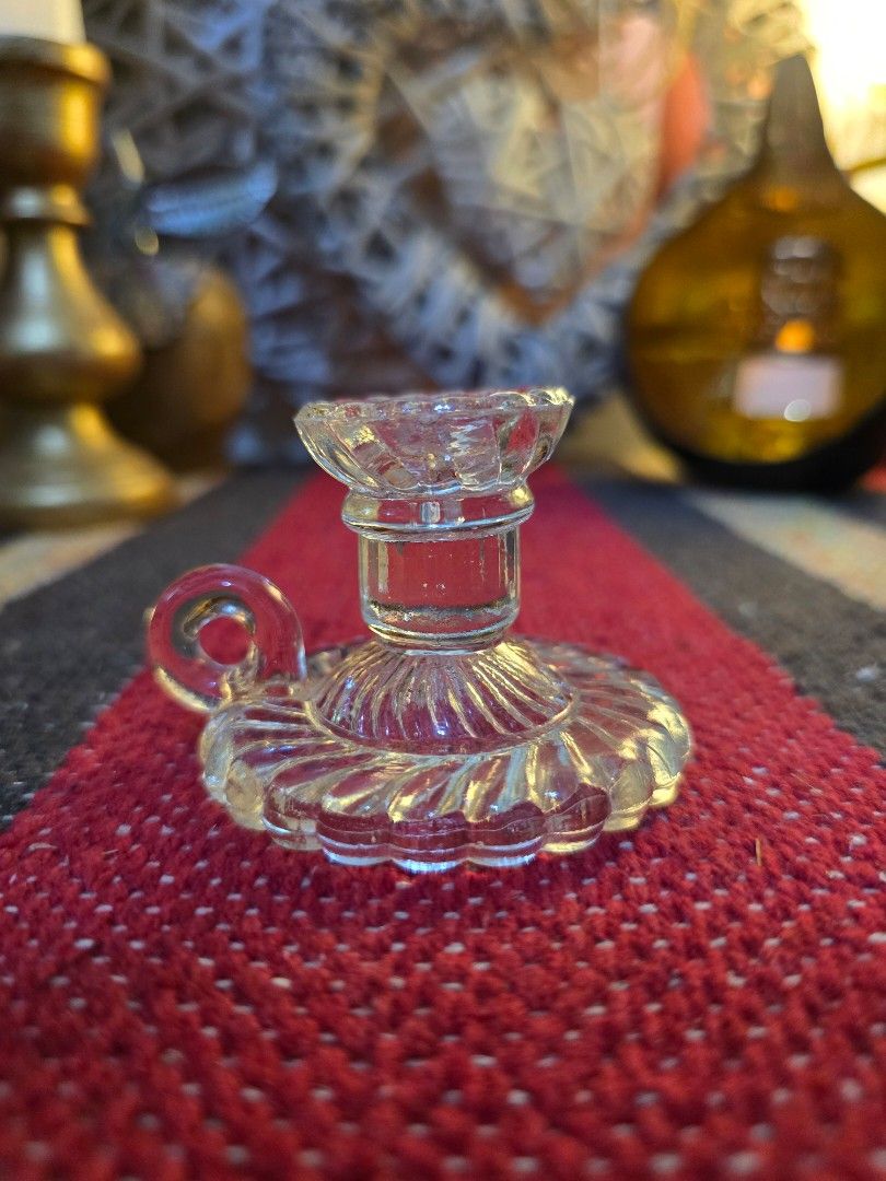 Vintage Candle Holder (Category: Vases & Decorative Bowls) located in Taguig. Submitted by themessynook (Listing ID 1458351977, Image 1). Description: .