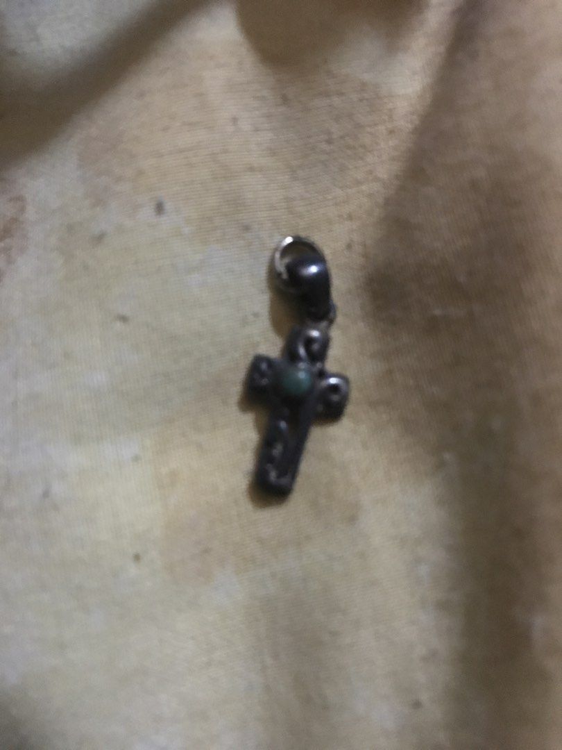 Vintage Small Cross Pendant Turquoise Stone (Category: Charms) located in Marikina City. Submitted by theconstantdeclutterer (Listing ID 1458355292, Image 3). Description: Imported Vintage Small sterling silver cross pendant with teal stone center. Perfect for necklaces or bracelets. Order now! .