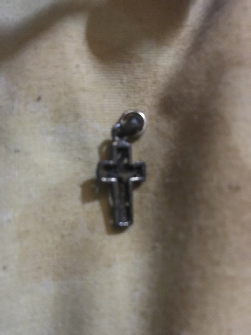 Vintage Small Cross Pendant Turquoise Stone (Category: Charms) located in Marikina City. Submitted by theconstantdeclutterer (Listing ID 1458355292, Image 2). Description: Imported Vintage Small sterling silver cross pendant with teal stone center. Perfect for necklaces or bracelets. Order now! .