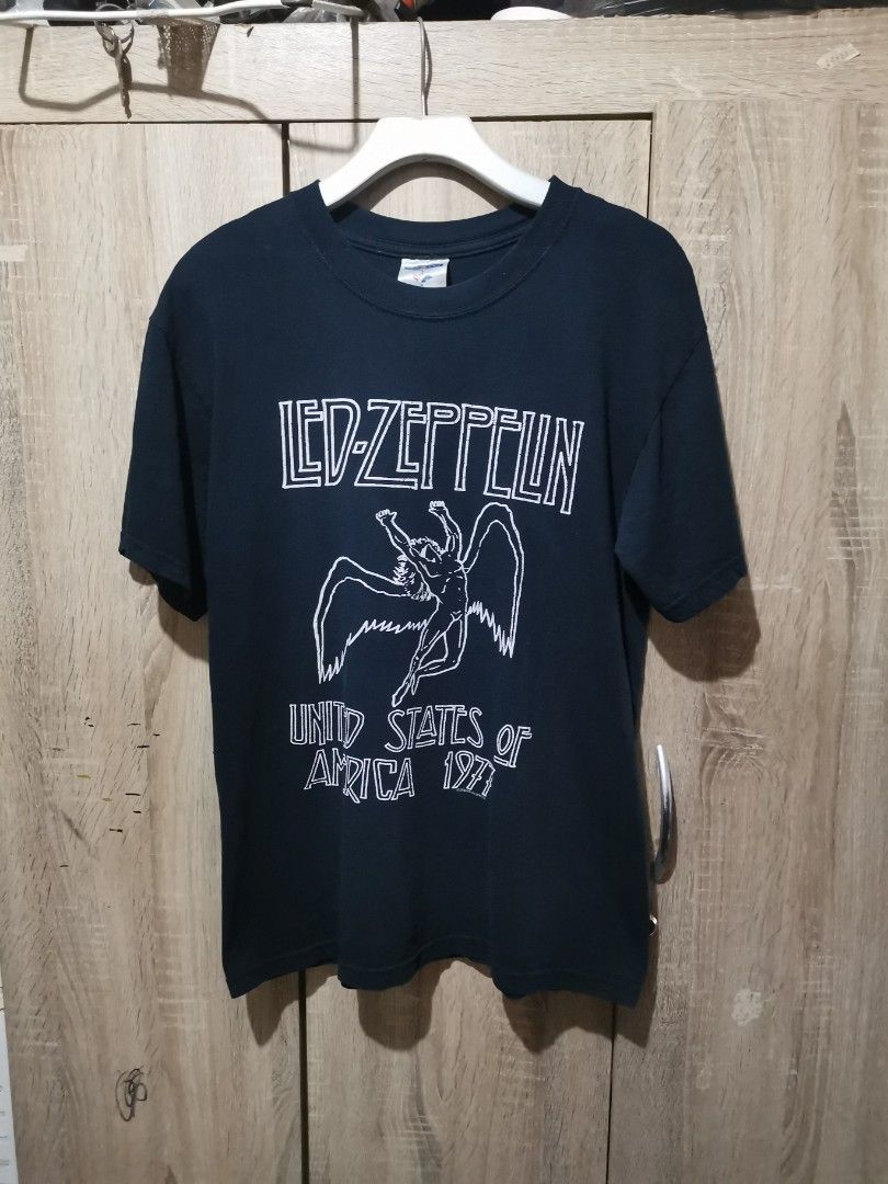 Vintage Y2k led Zeppelin 2003 shirt (Category: Tshirts & Polo Shirts ) located in San Pedro. Submitted by thriftersthrift (Listing ID 1458435429, Image 1). Description: Width(inches) :19 Length(inches) :26 Good condition Already wash Color rate : 9.5 /10 🌵ALL ITEMS ARE FROM UKAY BALE SO MANAGE YOUR EXPECTATION 🌵 ASK SELLER FOR MORE INFORMATION COLOR MAY CHANGE TRU LIGHTING.