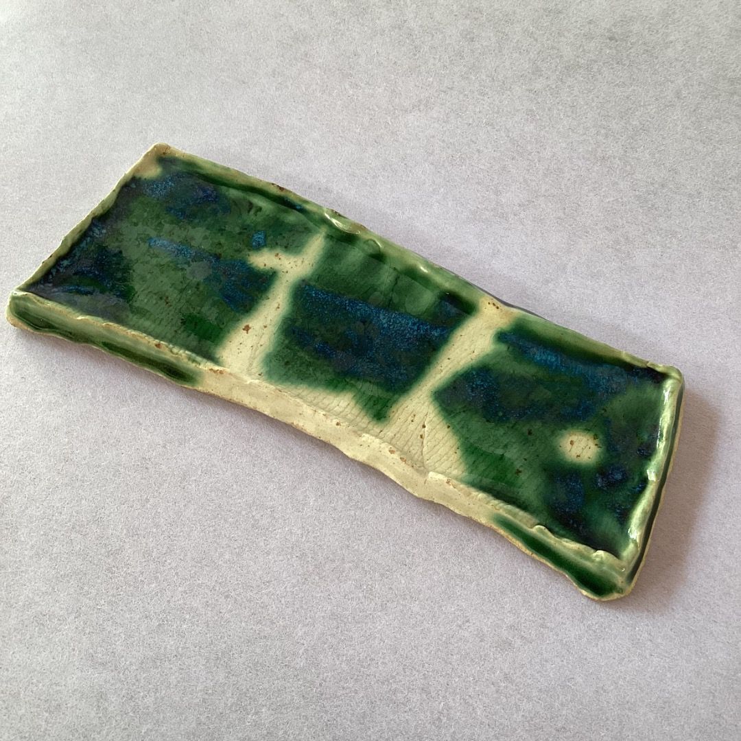 Wabi-Sabi Rectangular Ceramic Dish with Textural Un-Glazed Base (Category: Dinnerware & Cutlery) located in Davao. Submitted by atbpshop192593 (Listing ID 1458466079, Image 1). Description: Php250 Wabi-Sabi Rectangular Ceramic Dish with Textural Un-Glazed Base H: 0.7 inch L: 11.5 inches W: 4.3 inches Please REVIEW PHOTOS We use 100% repurposed packaging materials SF starts at Php70 via Flash Express First to pay .