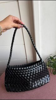 (Category: ) located in . Submitted by curated.totes (Listing ID 1458361575, Image 1). Description: .