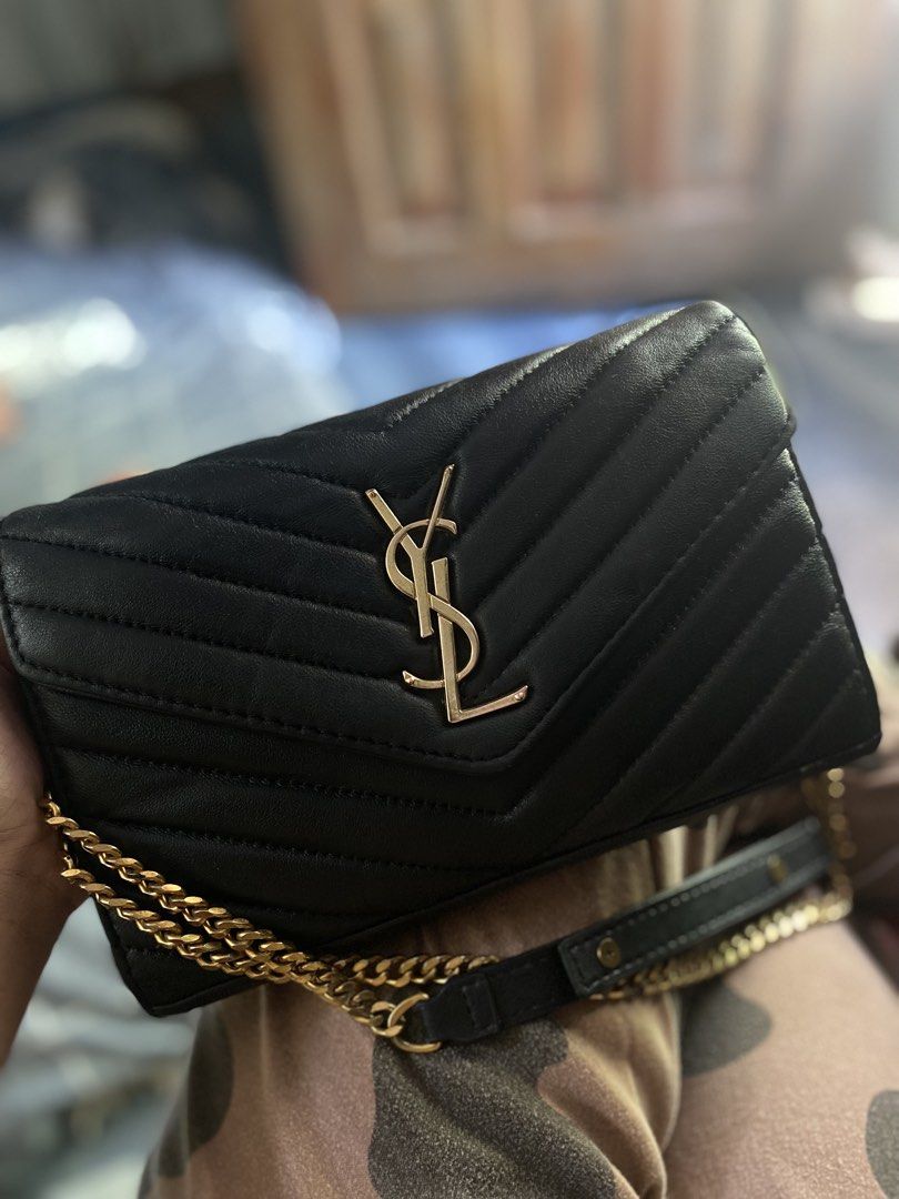 YSL two-way Genuine Leather (Category: Luxury Bags & Wallets) located in Davao. Submitted by goldenstone_0be9b3 (Listing ID 1458385335, Image 1). Description: YSL two-way •good as new •super black po sa actual •ang ganda po ng leather ang ganda po neto swear!.