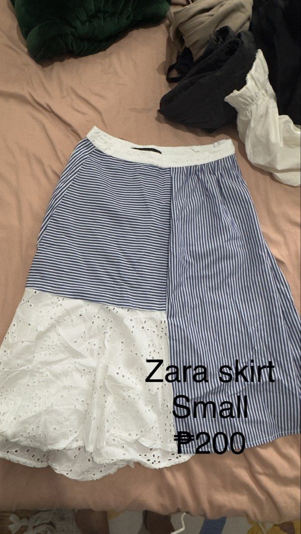 Zara midi skirt (Category: Skirts) located in Marikina City. Submitted by nettenette26 (Listing ID 1458407081, Image 1). Description: .