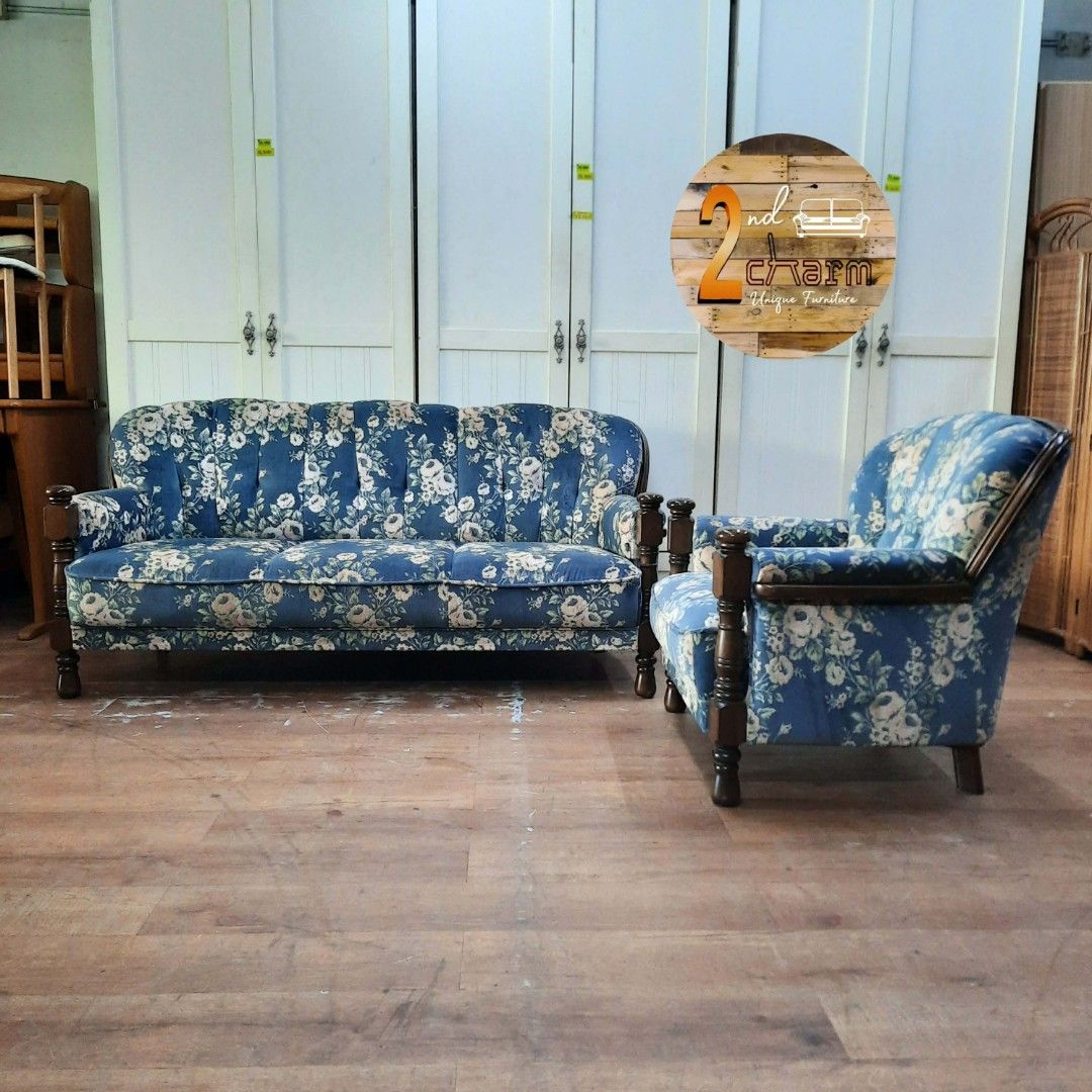 2nd hand KARIMOKU sofa (Category: Sofas) located in Manila. Submitted by ivan_furnitures421 (Listing ID 1453571470, Image 2). Description: .