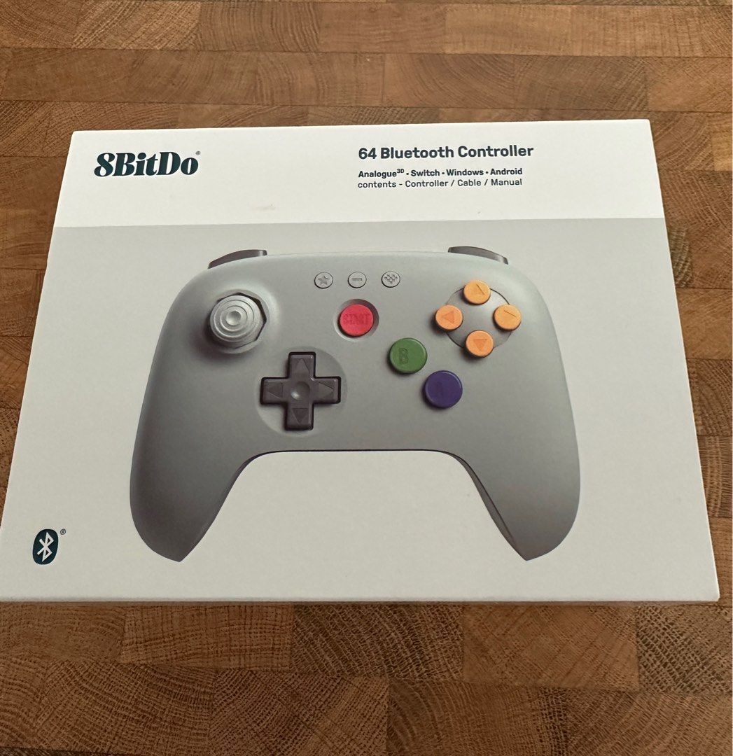 8BitDo n64 Bluetooth Controller （分類：手掣）位於 Hong Kong。 由 cshire 提交（商品編號 1453470240，圖片 1）。簡介： Like new condition - I opened the box and used it once. I then realised I have too many controllers already. Comes with the original box and contents (as pictured). Controller is still in its plastic packaging with cable. Works great for the Analogue 3d or Nintendo Switch 2. Will also work on Windows and Android. Connects via bluetooth. Genuinely fantastic 