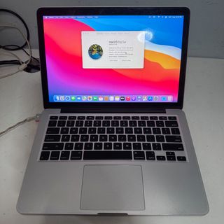 MacBook Air/Pro Collection item 1