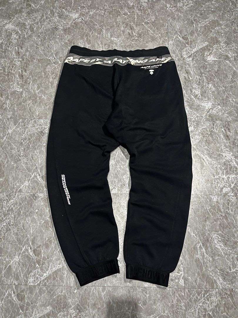 AAPE JOGGER PANTS (Category: Joggers) located in Antipolo. Submitted by ezbiraya (Listing ID 1453615645, Image 2). Description: AAPE JOGGER PANTS 9.5/10 COLOR RATE NO ISSUE COMPLETE TAGS 30-38 WAISTLINE FIT FB: EZIAH BIRAYA OR HighThrift .