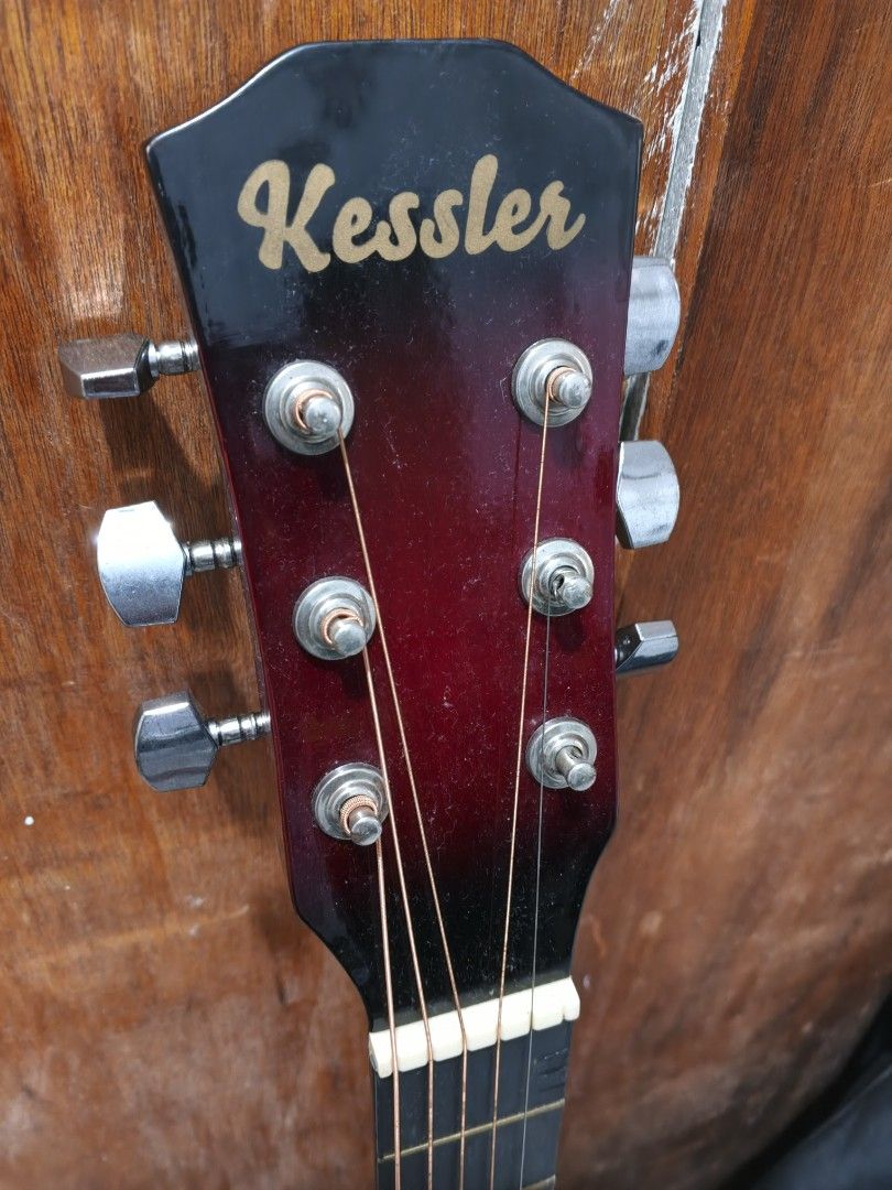 Acoustic Guitar with Gig Bag (Category: Musical Instruments) located in Manila. Submitted by clrss19 (Listing ID 1453497923, Image 2). Description: Selling my acoustic guitar. Bought from the mall. Condition: No cracks or any damage One broken string (needs replacement) Includes gig bag RFS: No longer using it / Decluttering. PM me if interested!.