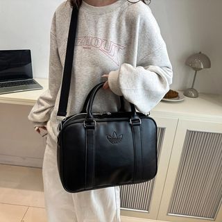 (Category: ) located in . Submitted by luxe_pick_planet (Listing ID 1453577626, Image 1). Description: .