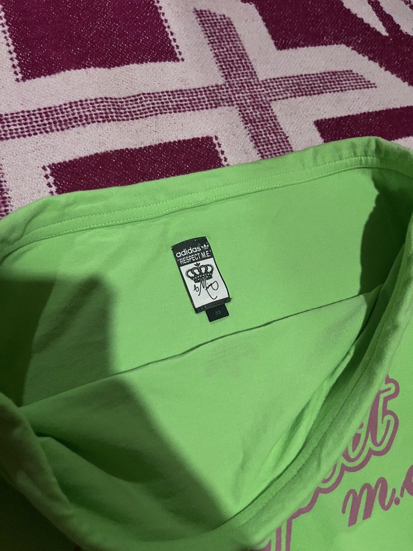 Adidas Respect Me tube top (Category: Others Tops) located in Naga. Submitted by it_station (Listing ID 1453536101, Image 2). Description: W- 14 L- 14.