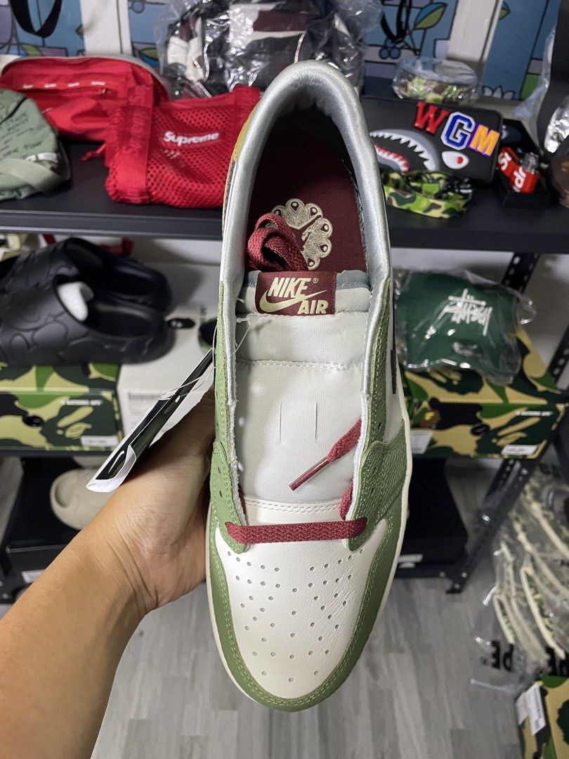 Air Jordan 1 Low SE 'Light Olive' (Category: Sneakers) located in Cavite. Submitted by ziicollections (Listing ID 1453564546, Image 2). Description: - Authentic Air Jordan 1 Low SE - Colorway: Light Olive - Premium leather and textured overlay construction - Comes with original laces and tags - Ideal for sneaker collectors and enthusiasts - Unique and stylish kicks - chinese new year j1 low shoes - japan release - complete with box & tags .
