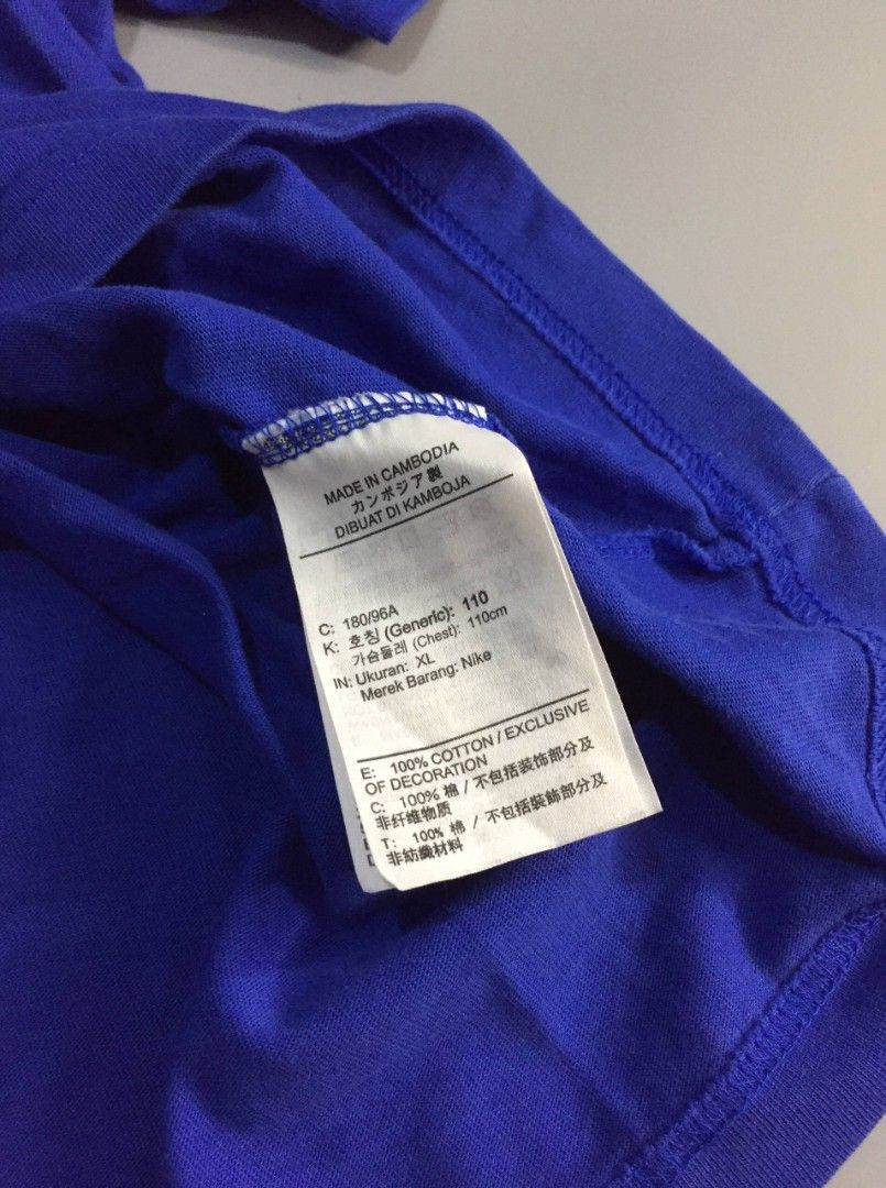Air Jordan Basic Script (Category: Tshirts & Polo Shirts ) located in Balayan. Submitted by _wethrift (Listing ID 1453605221, Image 3). Description: Air Jordan Basic Script - size 2XL - dimension 25 x 29 - excellent condition - color rate 9/10 - no flaws MINE - 📩 +shipping fee 📍 BALAYAN, BATANGAS.