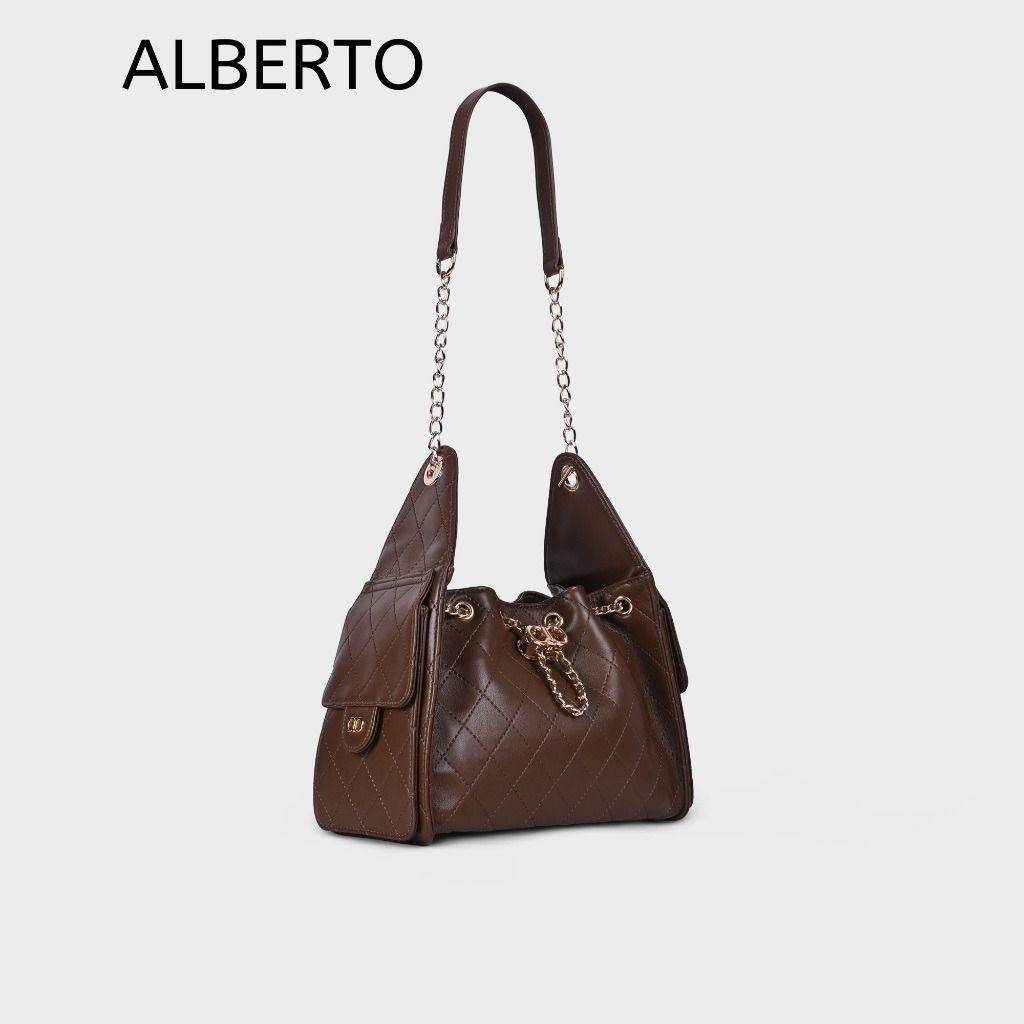 Alberto margate bag (Category: Luxury Bags & Wallets) located in Valenzuela. Submitted by arigathankszx (Listing ID 1453440915, Image 1). Description: - Pre- loved - used it twice - payo/DOP 3days - gcash.