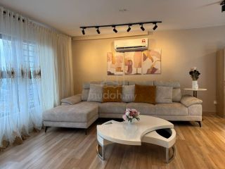 (Category: ) located in . Submitted by prop_star (Listing ID 1449925381, Image 1). Description: .