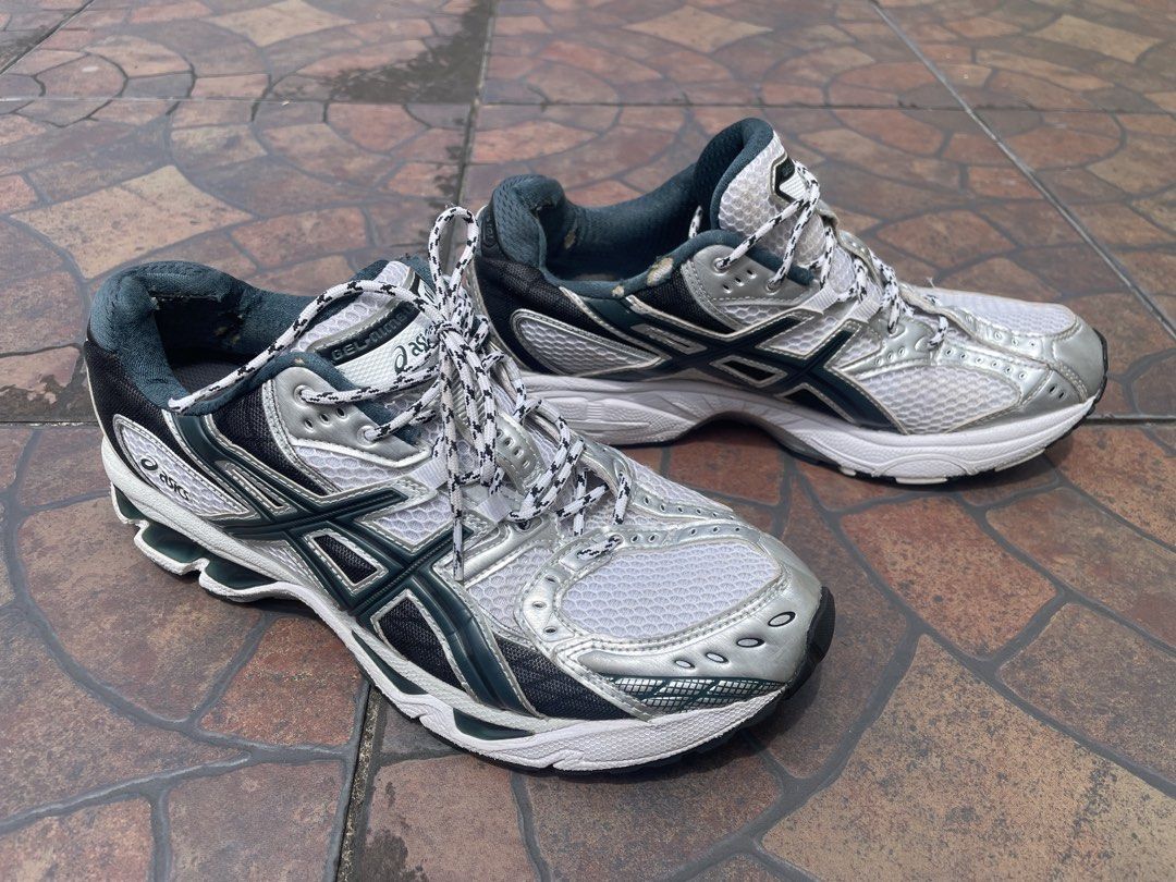 Asics gel-nimbus 101 (Category: Sneakers) located in Cebu City. Submitted by mrbrytsyd (Listing ID 1453497772, Image 2). Description: Size 8.5 Euro 42 26.5 cm Rarely use Bought october 2025.