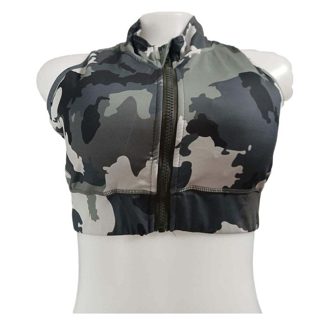 Athletic zip-front camo sports bra Large (Category: Activewear) located in Pasig City. Submitted by califinestcollectibles (Listing ID 1453524219, Image 3). Description: Athletic zip-front camo sports bra Large T#00242 200 shipped size: Large padded chest: 32 inch / 82 cm (paikot na) length: 12 inch / 31 cm Original/Authentic From USA Pick Up at One Oasis condominium ortigas extension pasig city Or Delivery via Lalamove,Jnt, LBC cod/cop JNT (paym