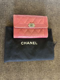 (Category: ) located in . Submitted by jc_closet (Listing ID 1453505913, Image 1). Description: .