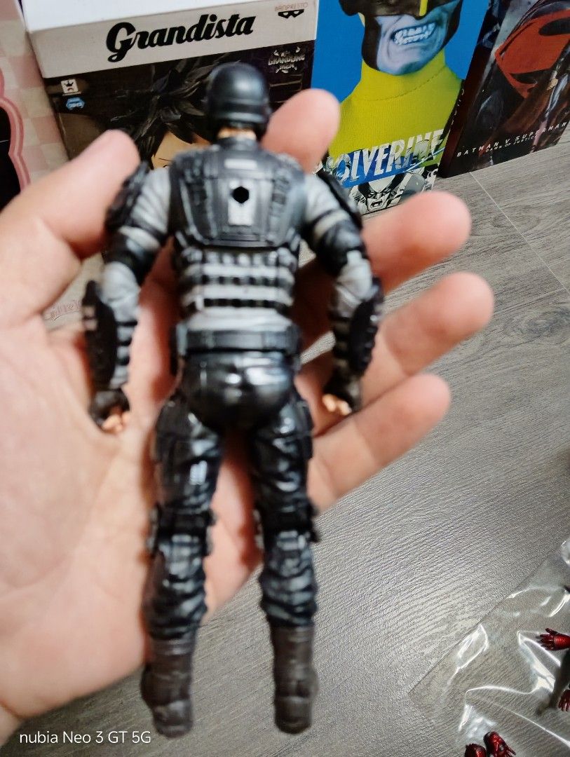 Authentic Marvel Legends Gamerverse Stealth Captain America (Category: Figurines & Statues) located in Mabalacat. Submitted by babyjamil1919 (Listing ID 1453568387, Image 2). Description: Authentic as is only.