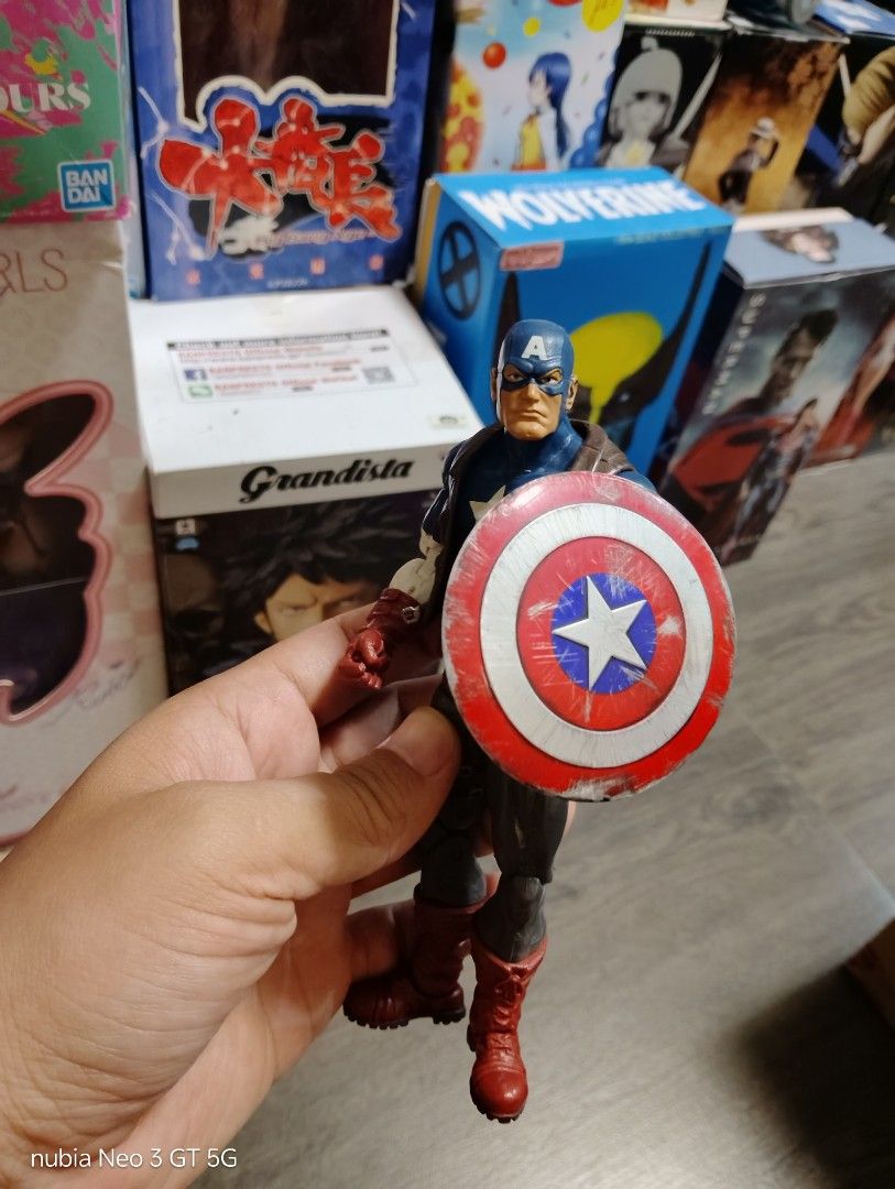 Authentic Marvel Legends Ultimate Captain America (Category: Figurines & Statues) located in Mabalacat. Submitted by babyjamil1919 (Listing ID 1453570421, Image 2). Description: Authentic custom shield metal na ung shield nya as is only.