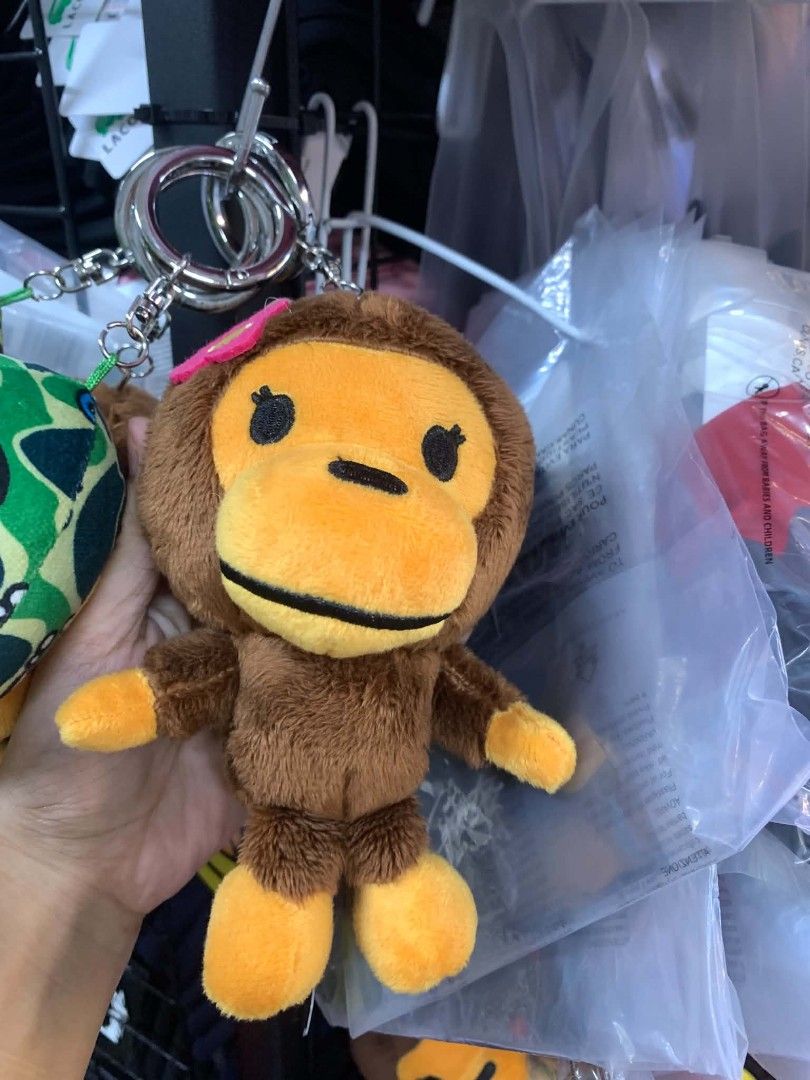 bape keychain (Category: Luxury Accessories) located in Manila. Submitted by mahriahhzz (Listing ID 1453431105, Image 1). Description: .